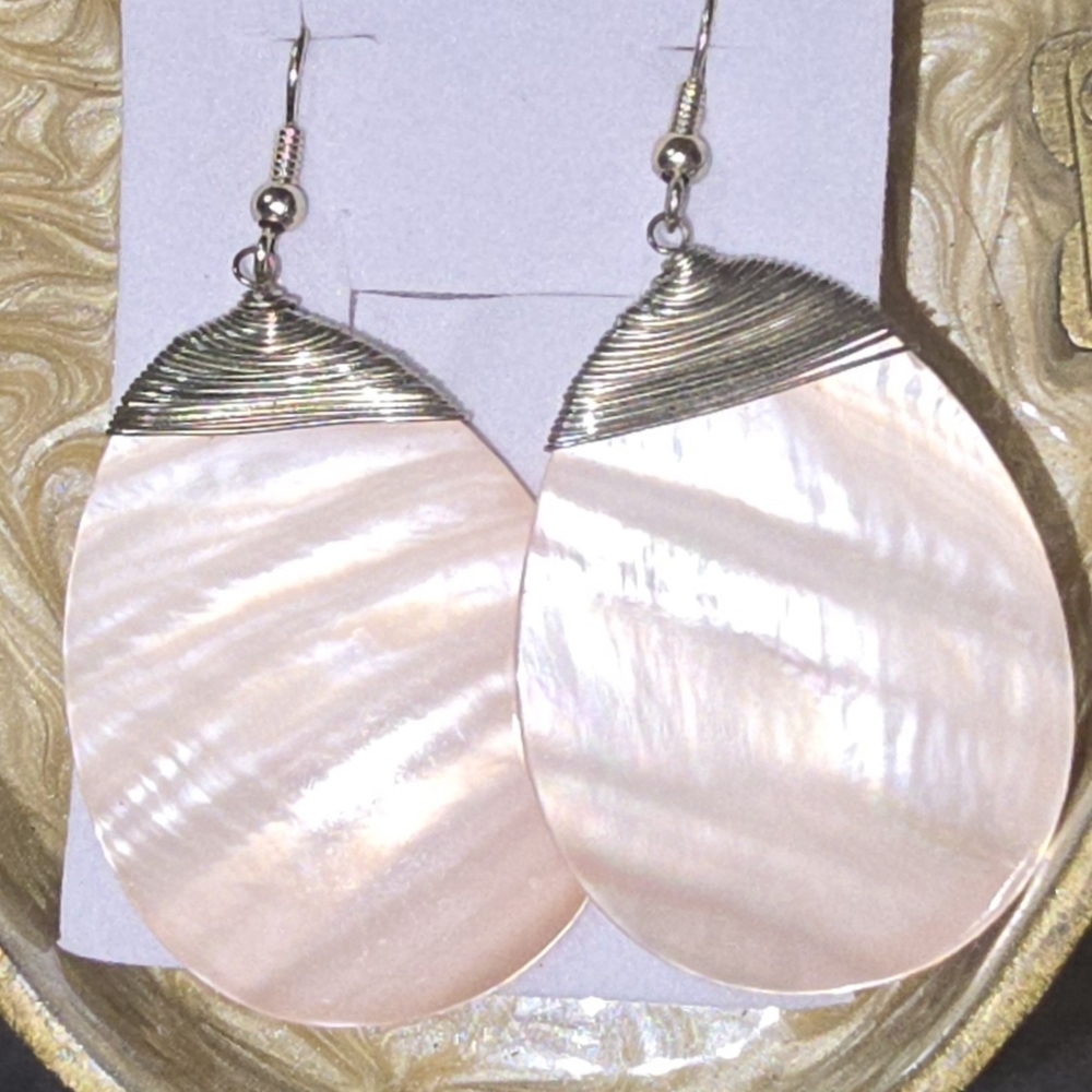 💥GENUINE Mother of Pearl and Sterling Silver Teardrop Earrings